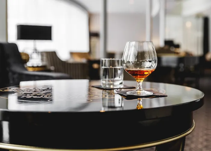 Hotel Krumers Alpin - Your Mountain Oasis Seefeld in Tirol