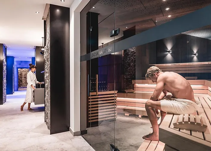 Hotel Krumers Alpin - Your Mountain Oasis Seefeld in Tirol