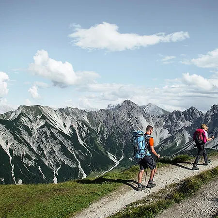 ホテル Krumers Alpin - Your Mountain Oasis 4*